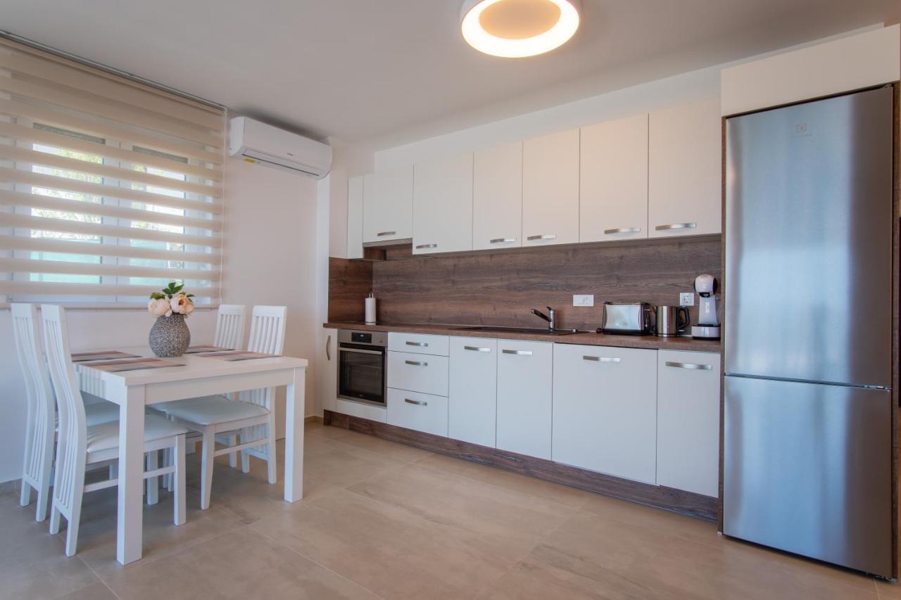 Apartments Mandre II Экстерьер фото